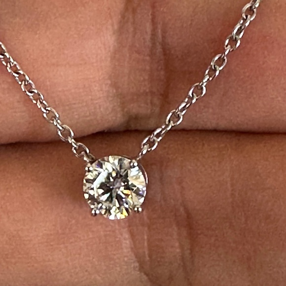 1 Ct Moissanite SOLID 14K WG (3.1 grams); (Diamond Equivalent Weight DEW) - Picture 4 of 10